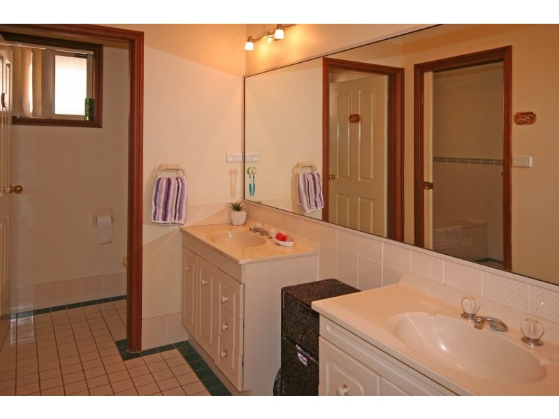 8B Veness Circuit, Narellan Vale NSW 2567