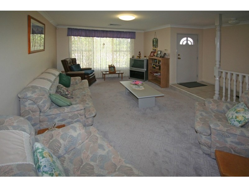 42 Holdsworth Drive, Narellan Vale NSW 2567