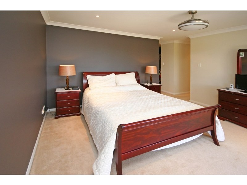 8 Budgen Circuit, Harrington Park NSW 2567