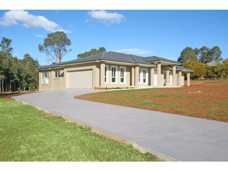 36 Sickles Drive, Grasmere NSW 2570