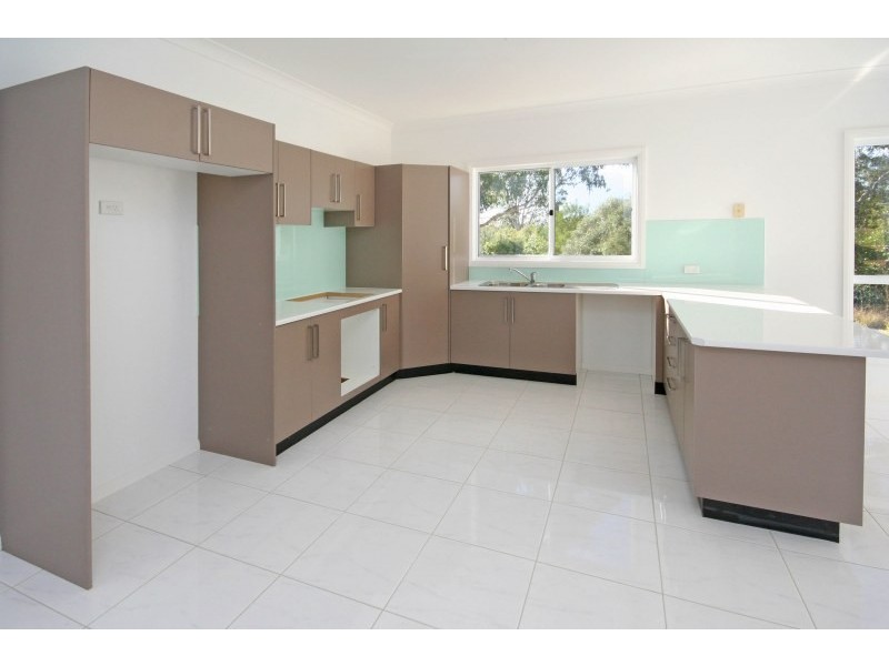 36 Sickles Drive, Grasmere NSW 2570