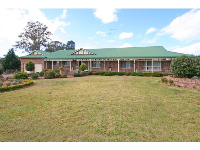 3  Aberfoyle Place, Grasmere NSW 2570