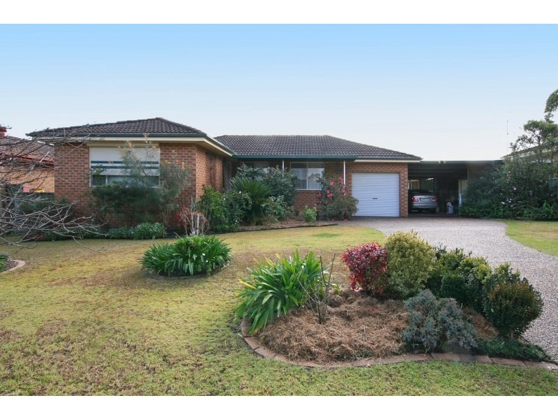 6 Reeve Place, Camden South NSW 2570