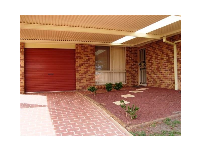 52 Downes Crescent, Currans Hill NSW 2567