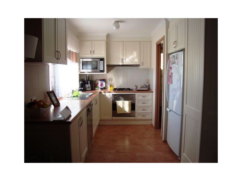 52 Downes Crescent, Currans Hill NSW 2567
