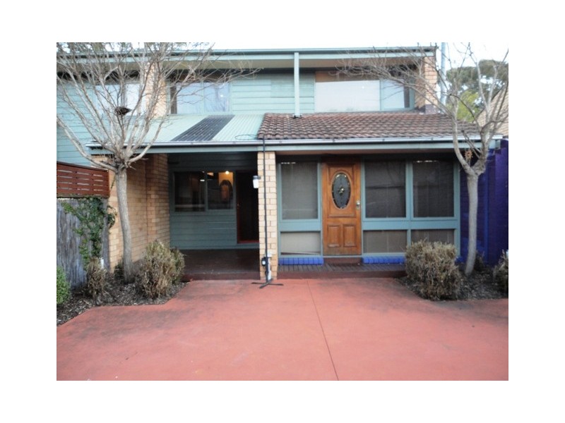 Unit 18/58 Greenoaks Avenue, Bradbury NSW 2560