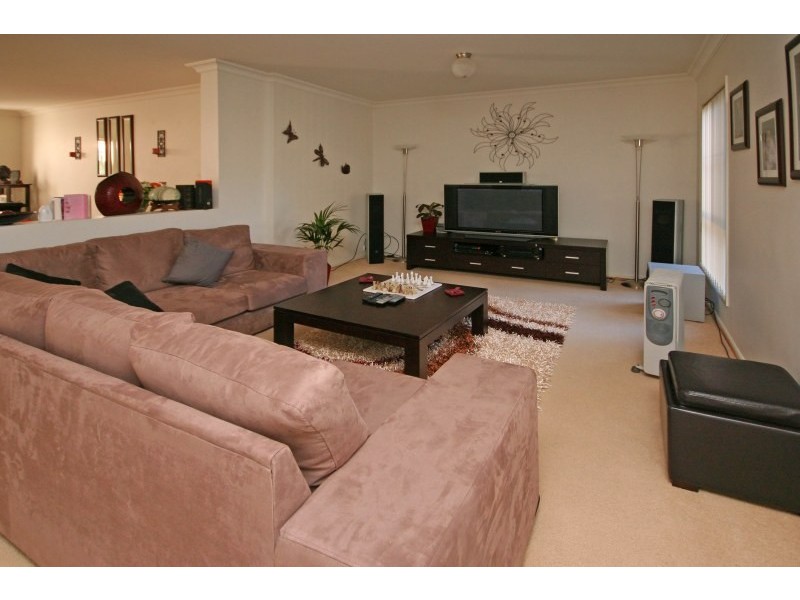 4 Hillside Drive, Harrington Park NSW 2567