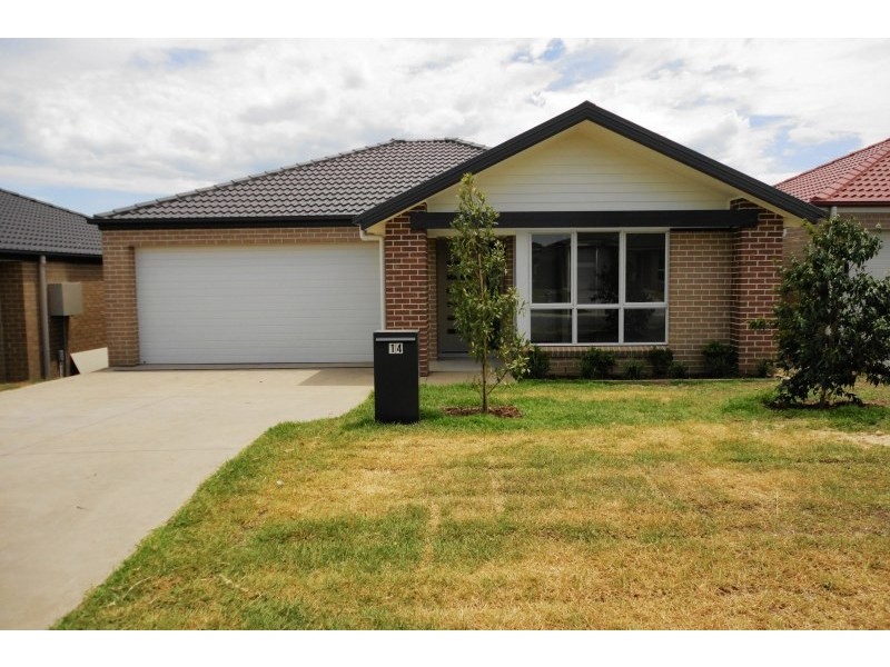 14 Green Hill Street, Spring Farm NSW 2570