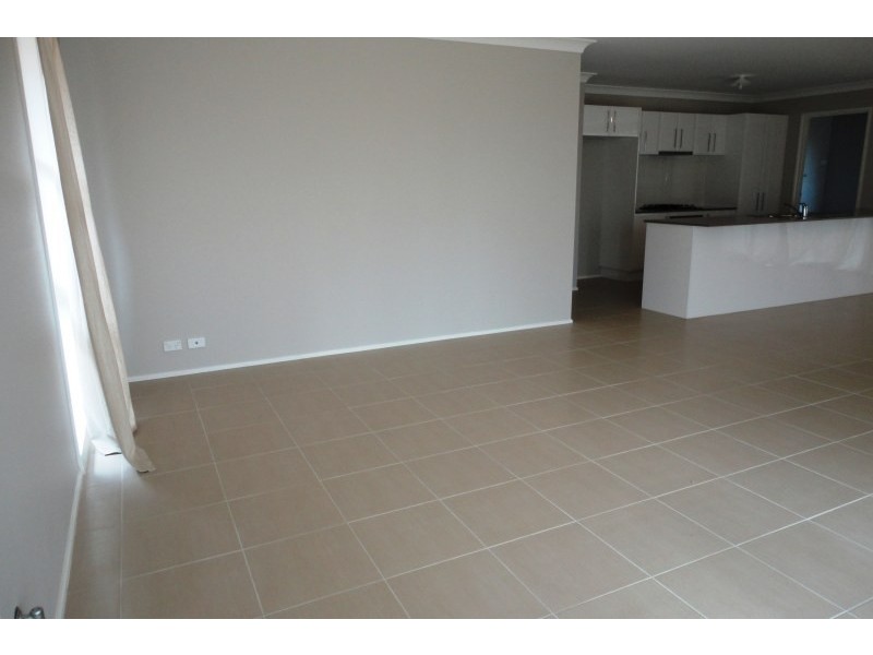 14 Green Hill Street, Spring Farm NSW 2570