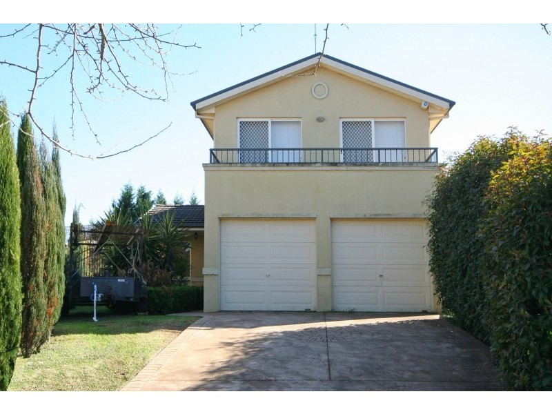 19 Lakeland Circuit, Harrington Park NSW 2567