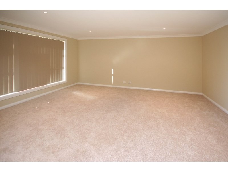 50 Adams Circuit, Elderslie NSW 2570