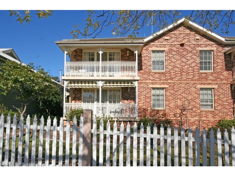 Unit 1/14 Barsden Street, Camden NSW 2570