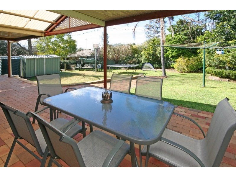 8 Banks Place, Camden South NSW 2570