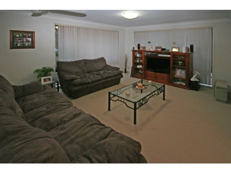 8 Banks Place, Camden South NSW 2570