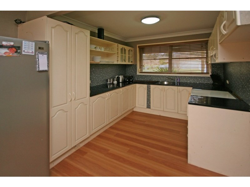 16 Crookston Drive, Camden South NSW 2570