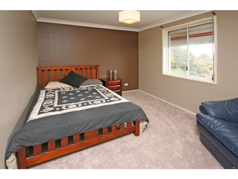 16 Crookston Drive, Camden South NSW 2570