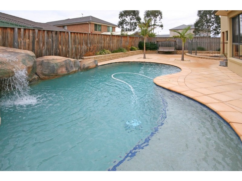 24 MacArthur Circuit, Camden Park NSW 2570