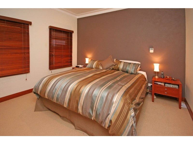 24 MacArthur Circuit, Camden Park NSW 2570