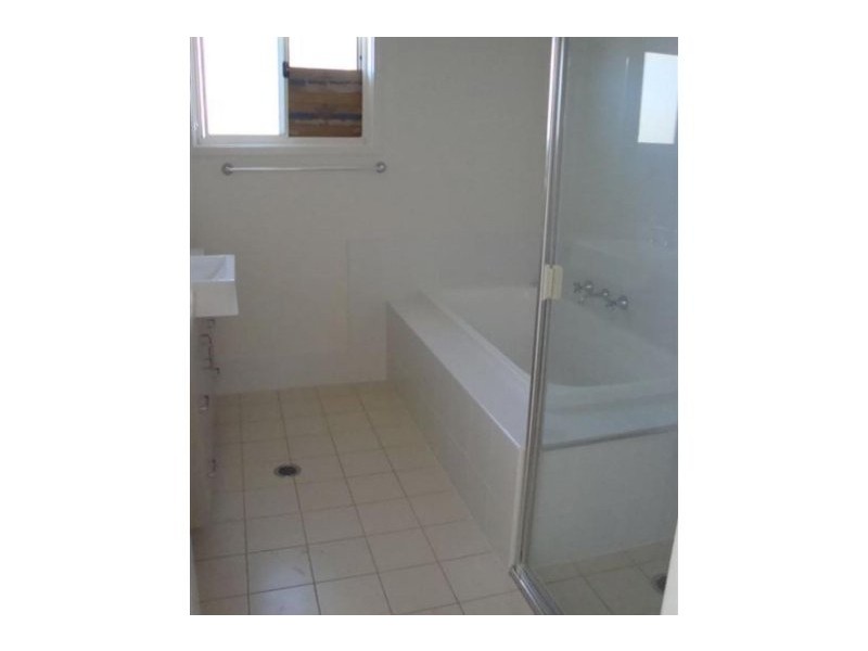 53 Irvine Street, Elderslie NSW 2570