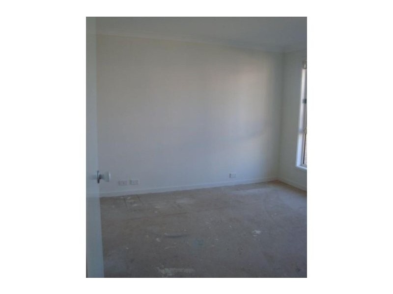 53 Irvine Street, Elderslie NSW 2570