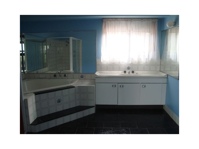 130 Cummins Road, Menangle NSW 2568
