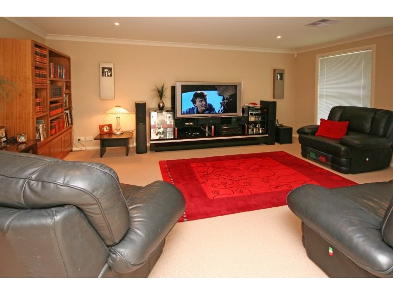 5 Robertson Way, Camden Park NSW 2570