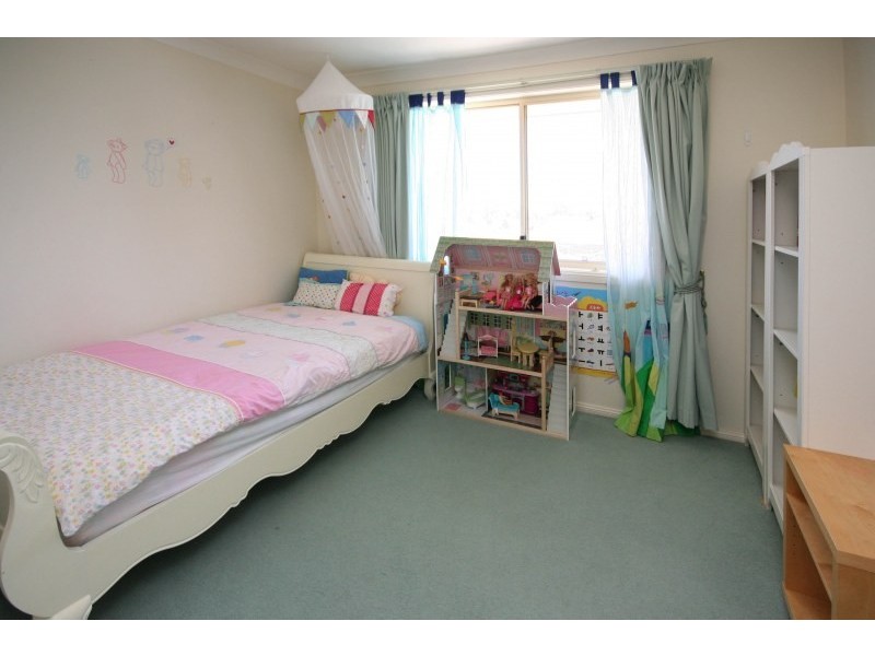 42 The Cascades Way, Mount Annan NSW 2567