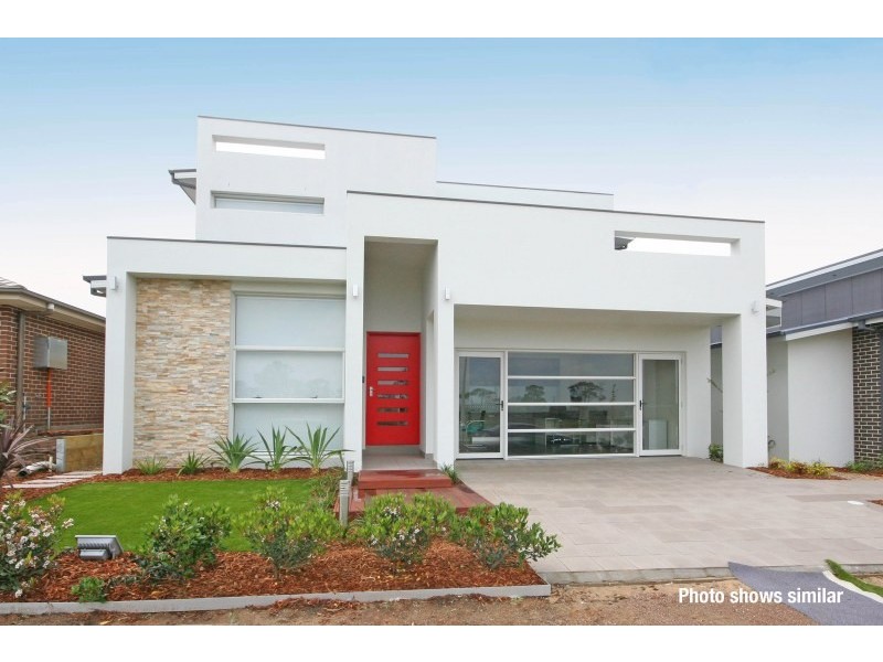 36 MacArthur Circuit, Camden Park NSW 2570