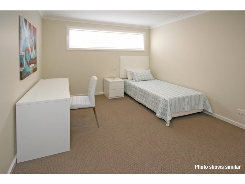 36 MacArthur Circuit, Camden Park NSW 2570