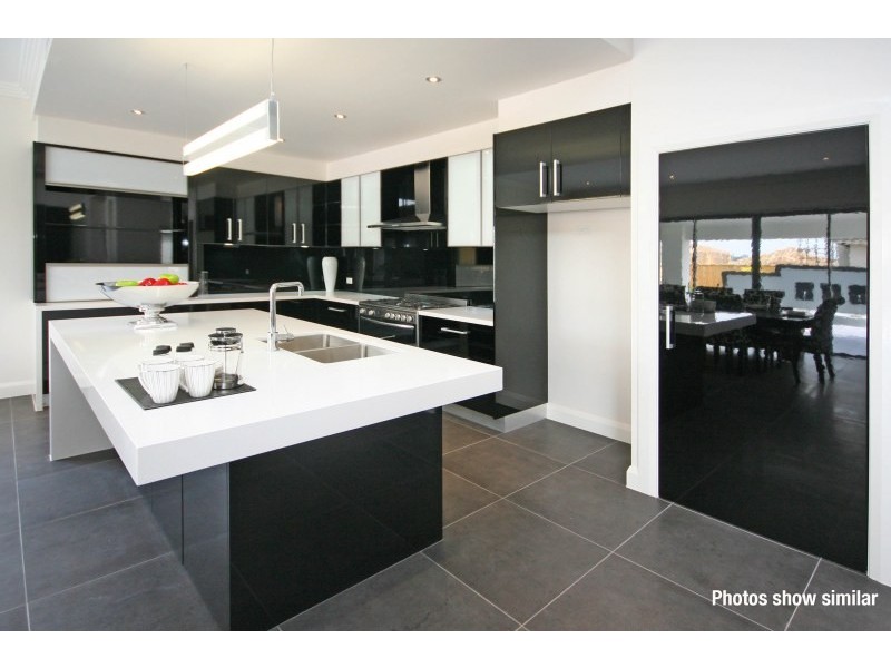 31 MacArthur Circuit, Camden Park NSW 2570