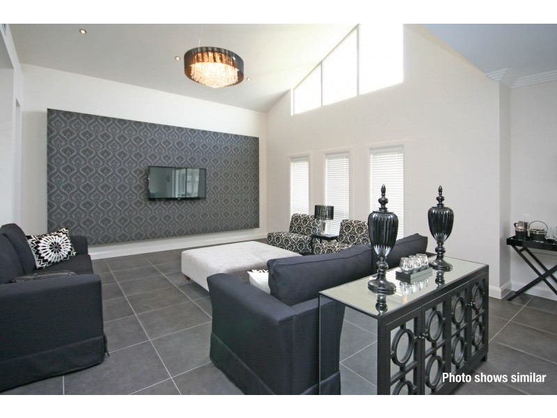 31 MacArthur Circuit, Camden Park NSW 2570