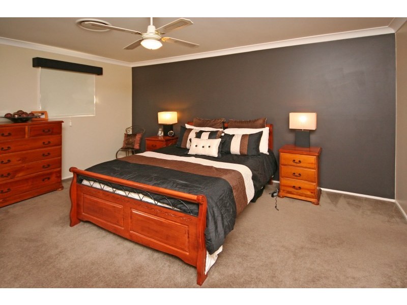 27 Lamond Common, Camden Park NSW 2570