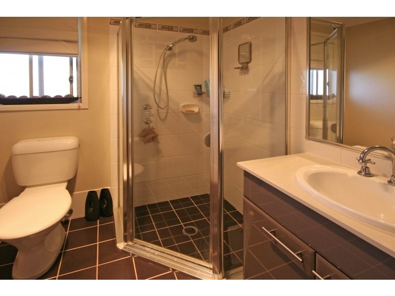 27 Lamond Common, Camden Park NSW 2570