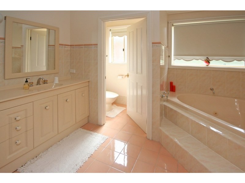 22 Cawdor Farms Road, Grasmere NSW 2570