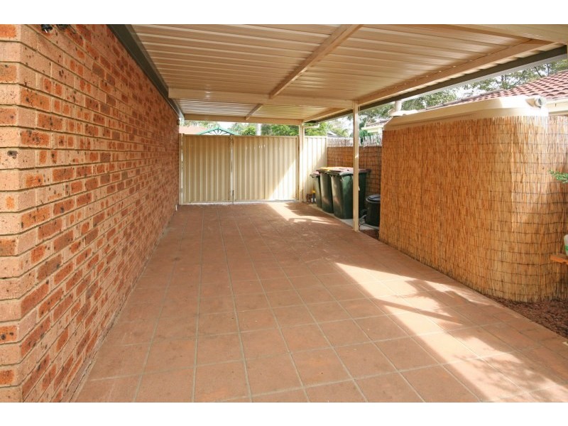 4 Wardle Close, Currans Hill NSW 2567