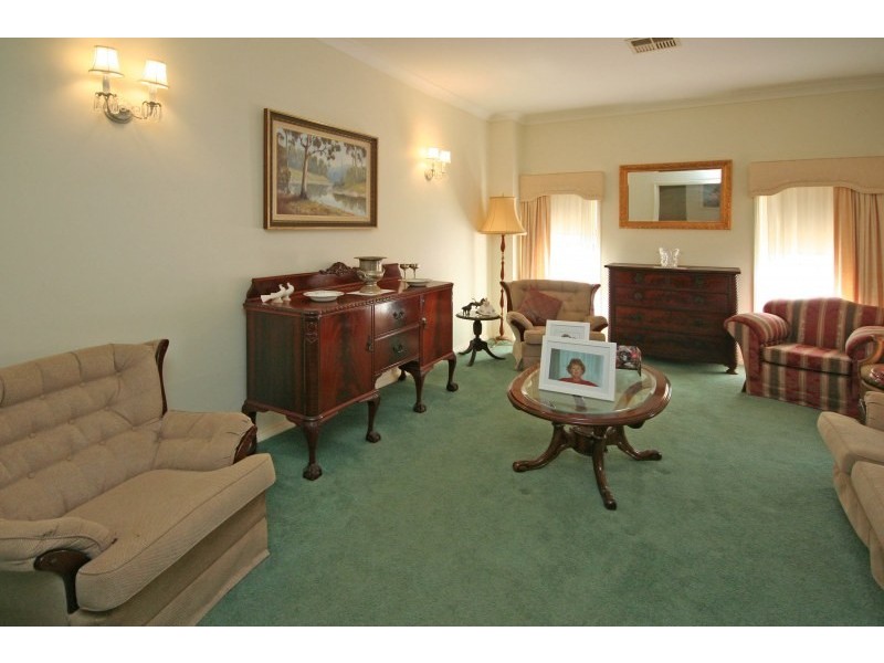 17 Mooresfield Lane, Ellis Lane NSW 2570