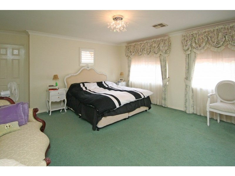 17 Mooresfield Lane, Ellis Lane NSW 2570