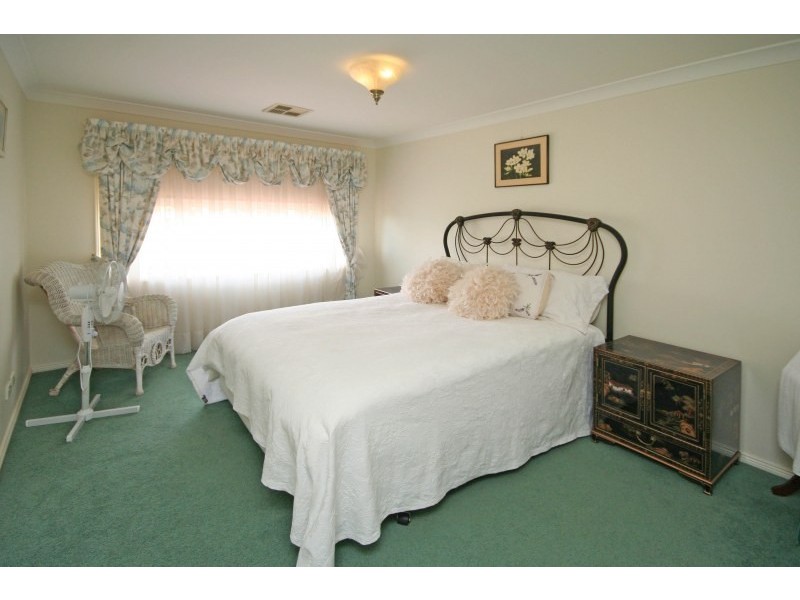 17 Mooresfield Lane, Ellis Lane NSW 2570