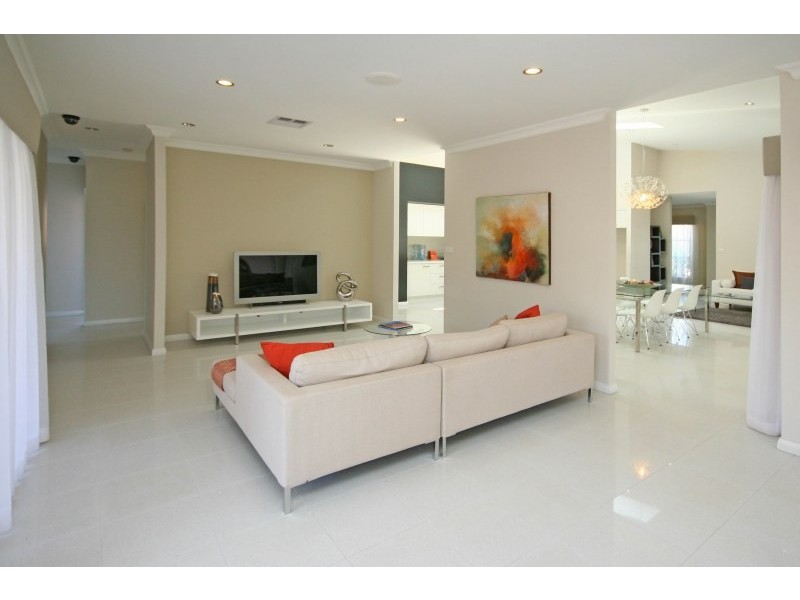 10 Ancona Avenue, Spring Farm NSW 2570