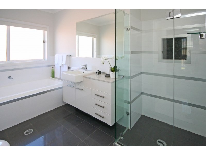 10 Ancona Avenue, Spring Farm NSW 2570