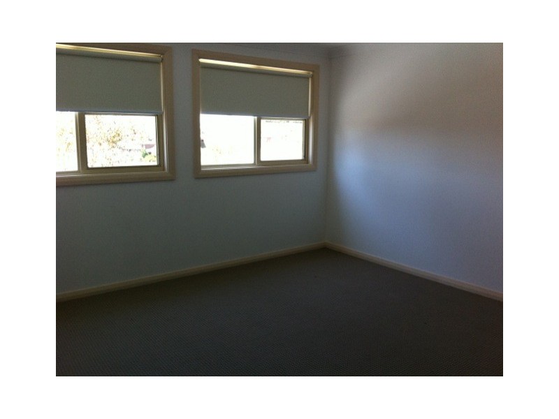 10 Tullett Street, Camden Park NSW 2570