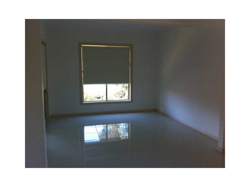 10 Tullett Street, Camden Park NSW 2570