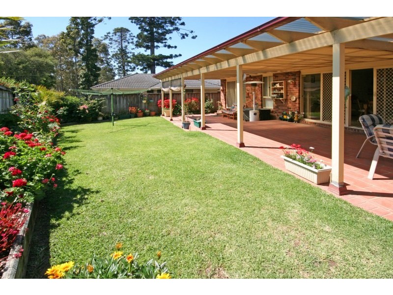 1 Hoop Place, Spring Farm NSW 2570