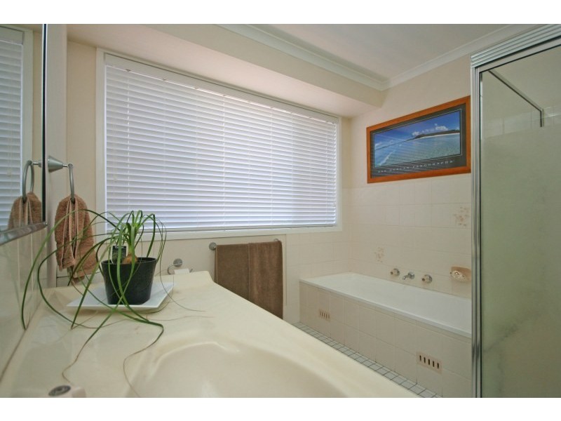 16 Welling Drive, Narellan Vale NSW 2567