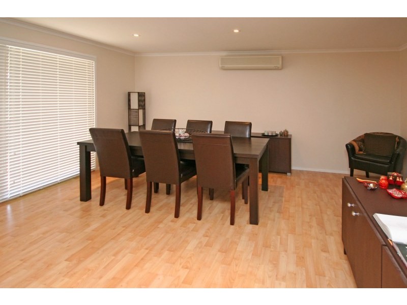 16 Welling Drive, Narellan Vale NSW 2567