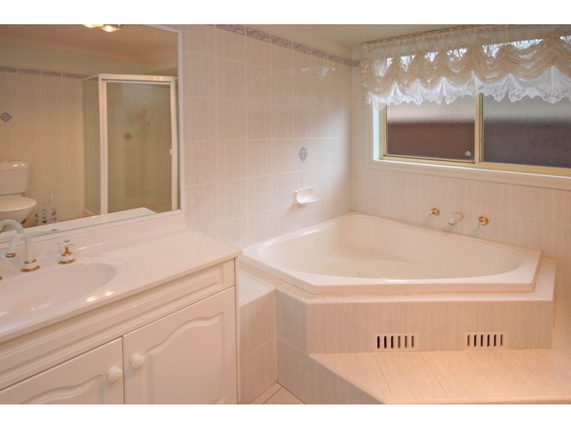 33 Cedar Wattle Place, Narellan Vale NSW 2567