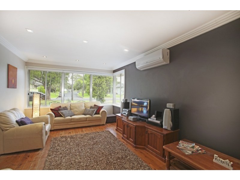 9 McCrae Drive, Camden South NSW 2570