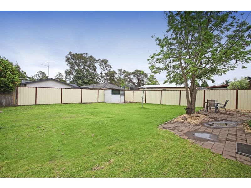 9 McCrae Drive, Camden South NSW 2570