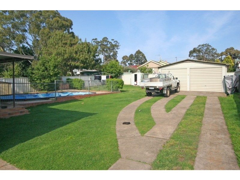 1 Coolalie Avenue, Camden South NSW 2570