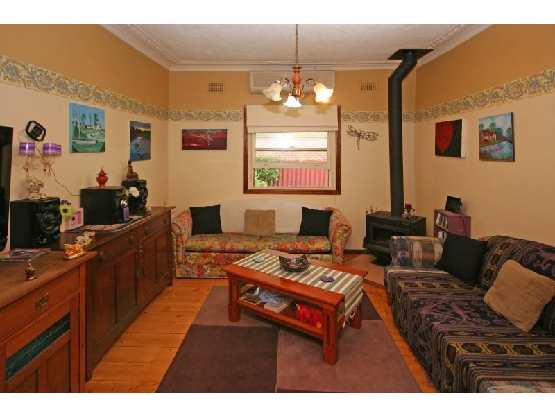 8 Glendiver Road, The Oaks NSW 2570